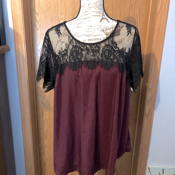 Torrid top - Picture 2 of 5